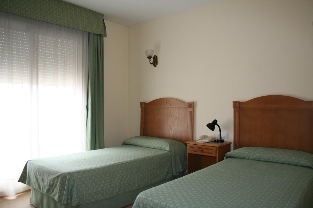 Hotel Austria 76 Sagunto Pokoj fotografie