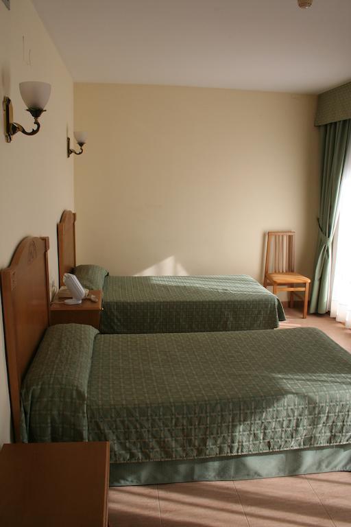 Hotel Austria 76 Sagunto Pokoj fotografie