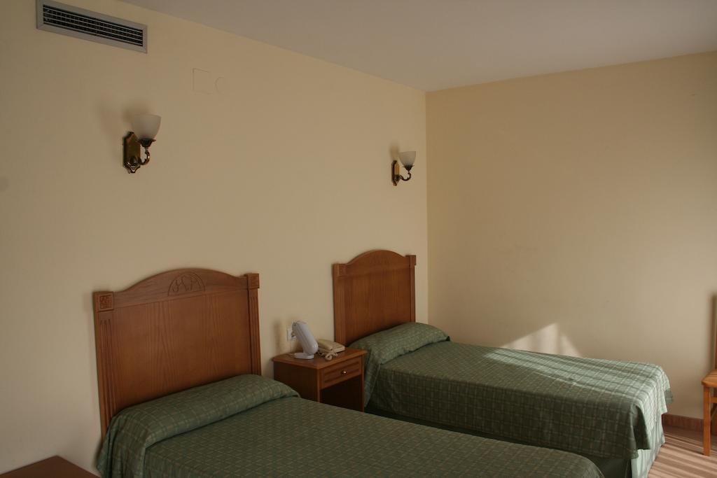 Hotel Austria 76 Sagunto Pokoj fotografie